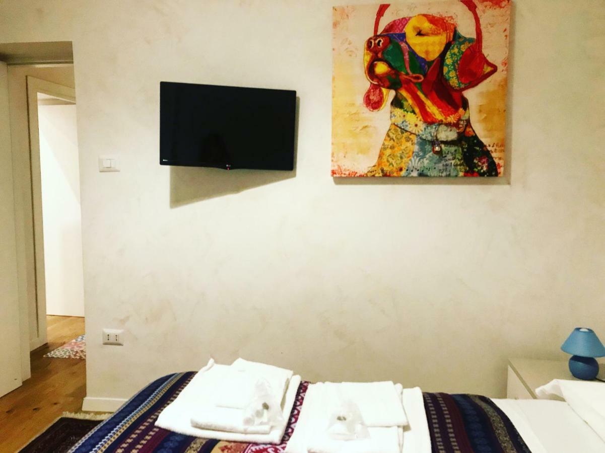 Casa "G&G Pignasecca" Apartment เนเปิลส์ ภายนอก รูปภาพ